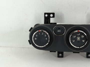 2017-2018 Kia Forte Climate Control Module Temperature AC/Heater Replacement P/N:Q0290AAM 97250-B0AA0 Fits Fits 2017 2018 OEM Used Auto Parts