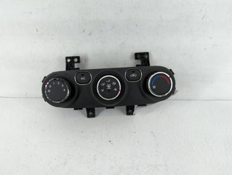 compare product 2017-2018 Kia Forte Climate Control Module Temperature AC/Heater Replacement P/N:Q0290AAM 97250-B0AA0 Fits Fits 2017 2018 OEM Used Auto Parts