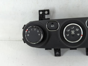2017-2018 Kia Forte Climate Control Module Temperature AC/Heater Replacement P/N:Q0290AAM 97250-B0AA0 Fits Fits 2017 2018 OEM Used Auto Parts