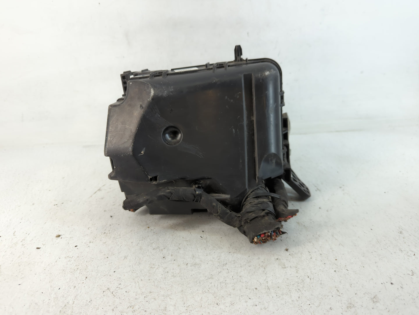 2017-2018 Kia Forte Fusebox Fuse Box Panel Relay Module P/N:1801300962 91950-3X510 Fits Fits 2017 2018 OEM Used Auto Parts -