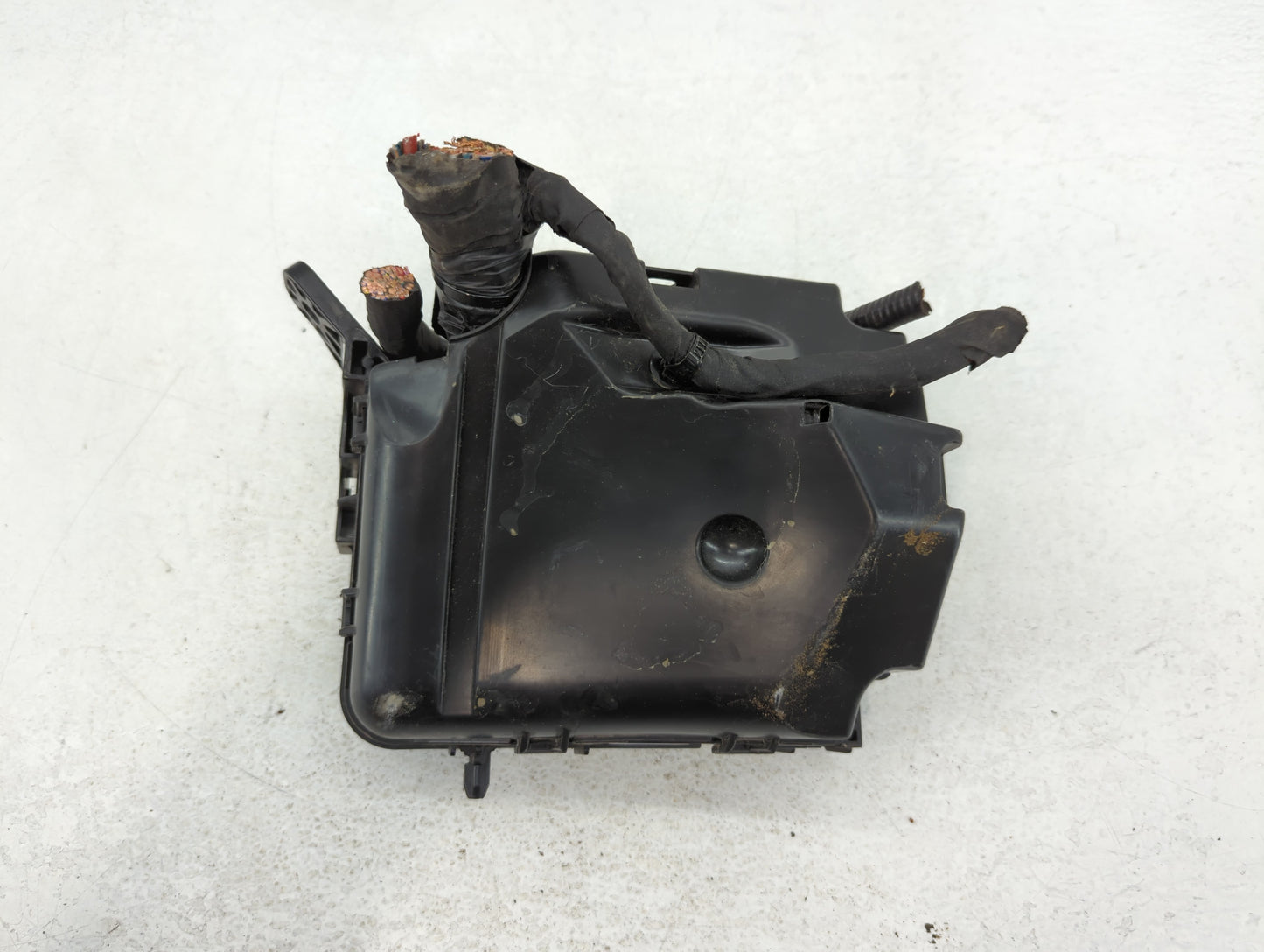 2017-2018 Kia Forte Fusebox Fuse Box Panel Relay Module P/N:91218 B0460 Fits Fits 2017 2018 OEM Used Auto Parts - Oemusedaut