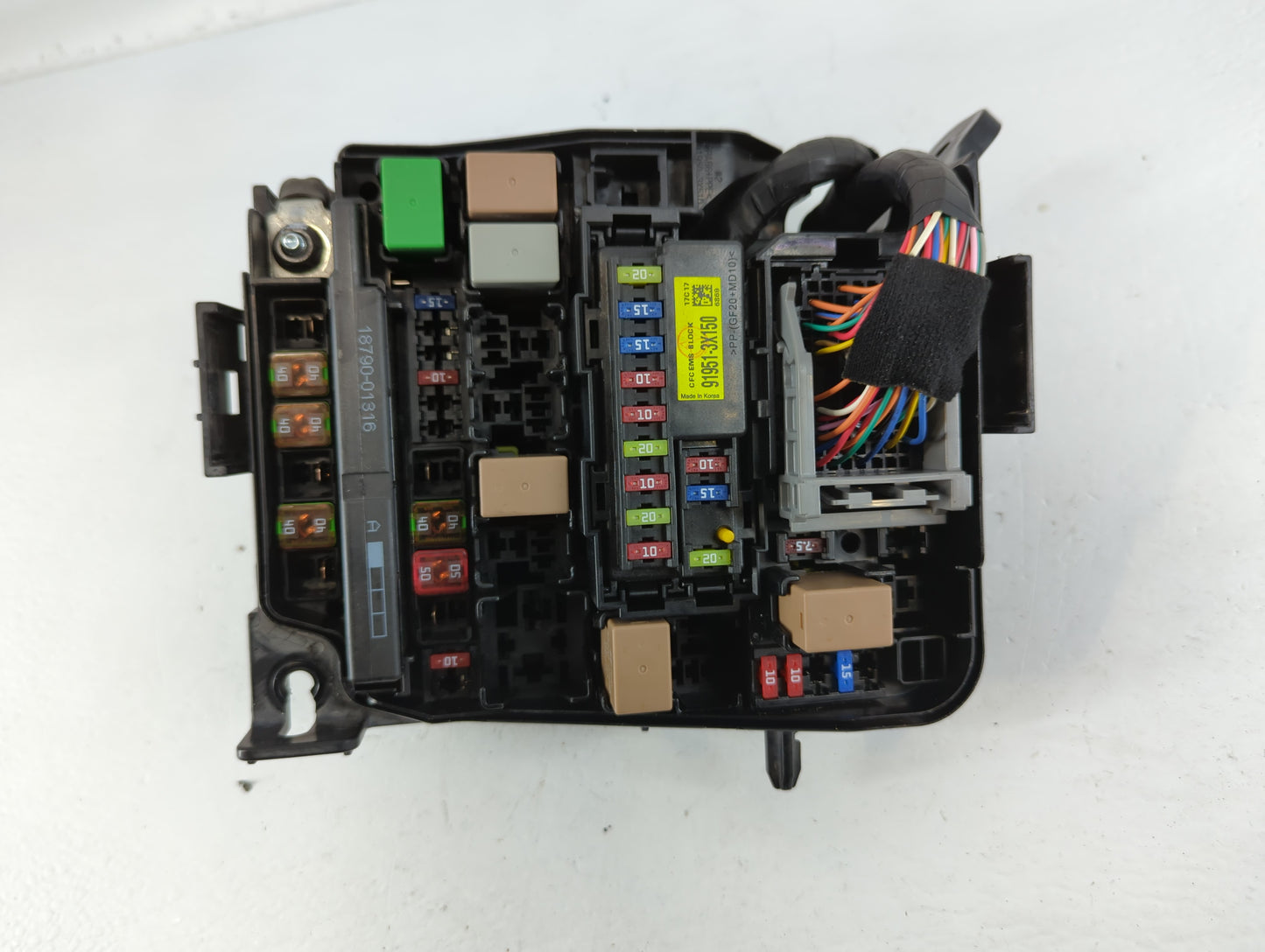 2017-2018 Kia Forte Fusebox Fuse Box Panel Relay Module P/N:91218 B0400 Fits Fits 2017 2018 OEM Used Auto Parts - Oemusedaut