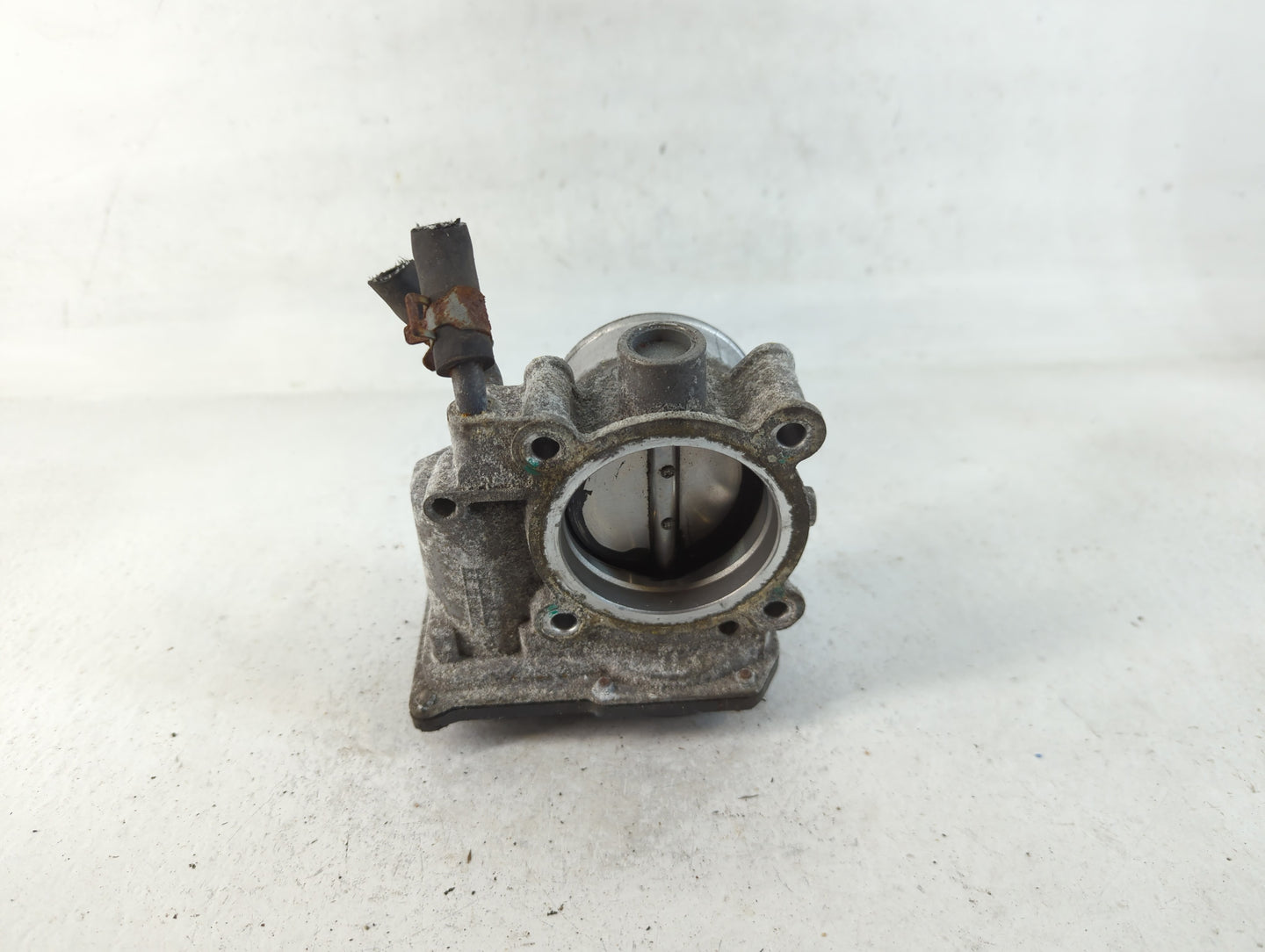 2014-2018 Kia Forte Throttle Body P/N:35100-2E000 Fits Fits 2011 2012 2013 2014 2015 2016 2017 2018 2019 2020 2021 OEM Used 
