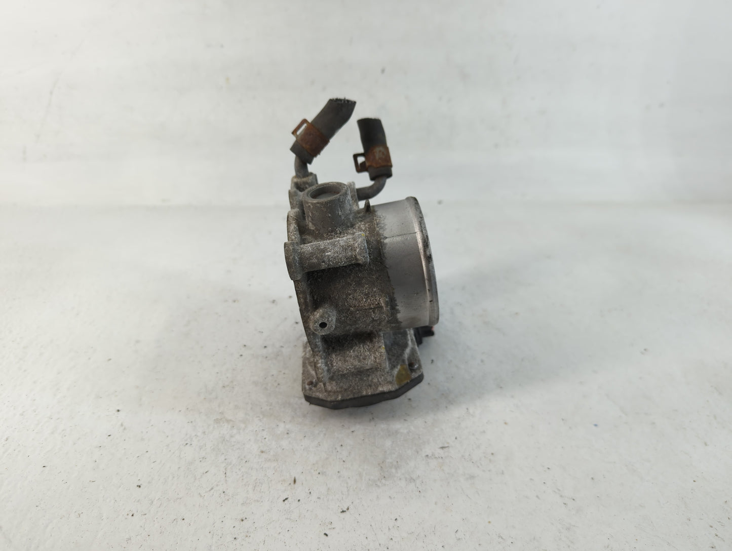 2014-2018 Kia Forte Throttle Body P/N:35100-2E000 Fits Fits 2011 2012 2013 2014 2015 2016 2017 2018 2019 2020 2021 OEM Used 