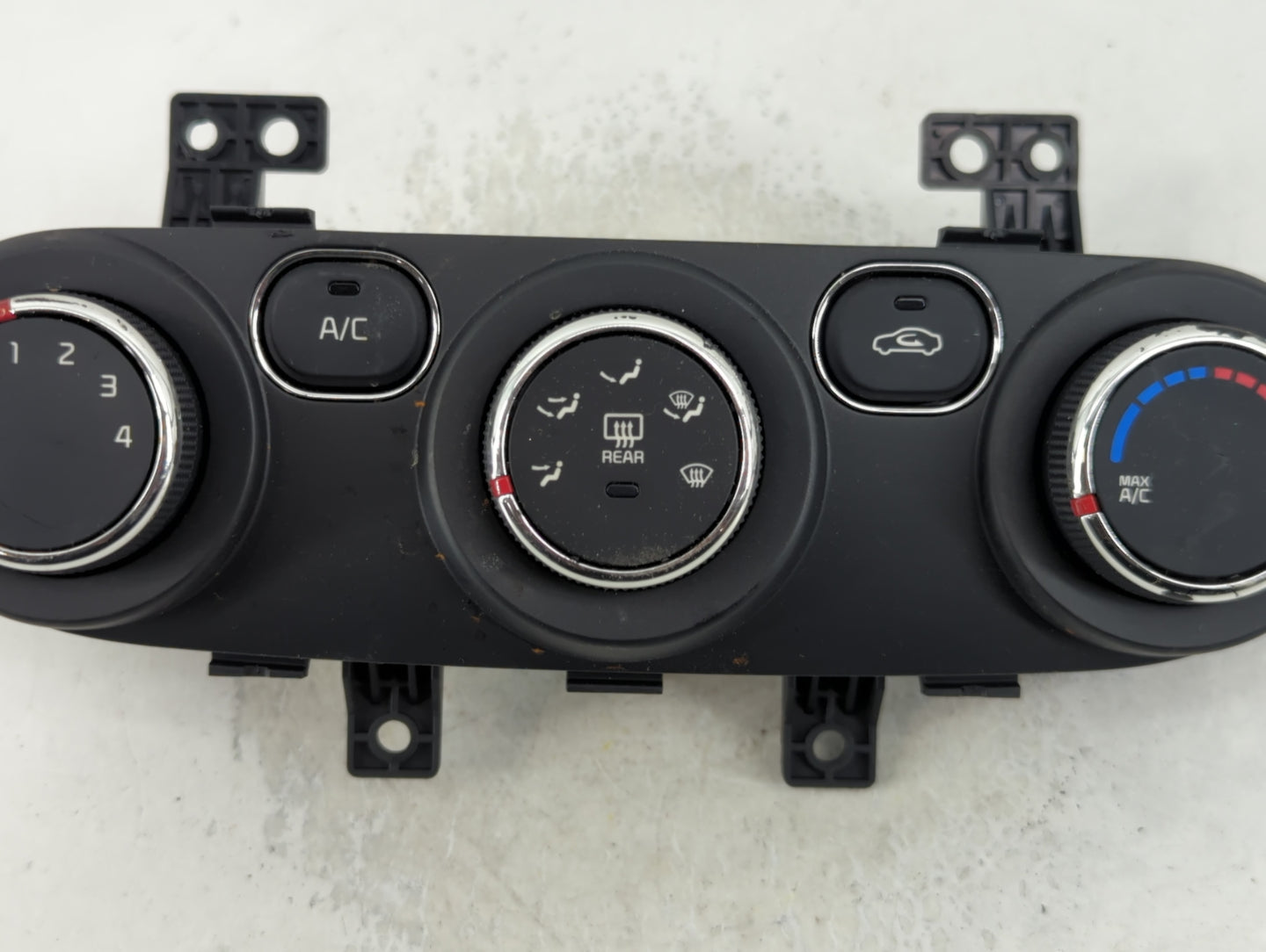 2017-2018 Kia Forte Climate Control Module Temperature AC/Heater Replacement P/N:Q0290AAM Fits Fits 2017 2018 OEM Used Auto 