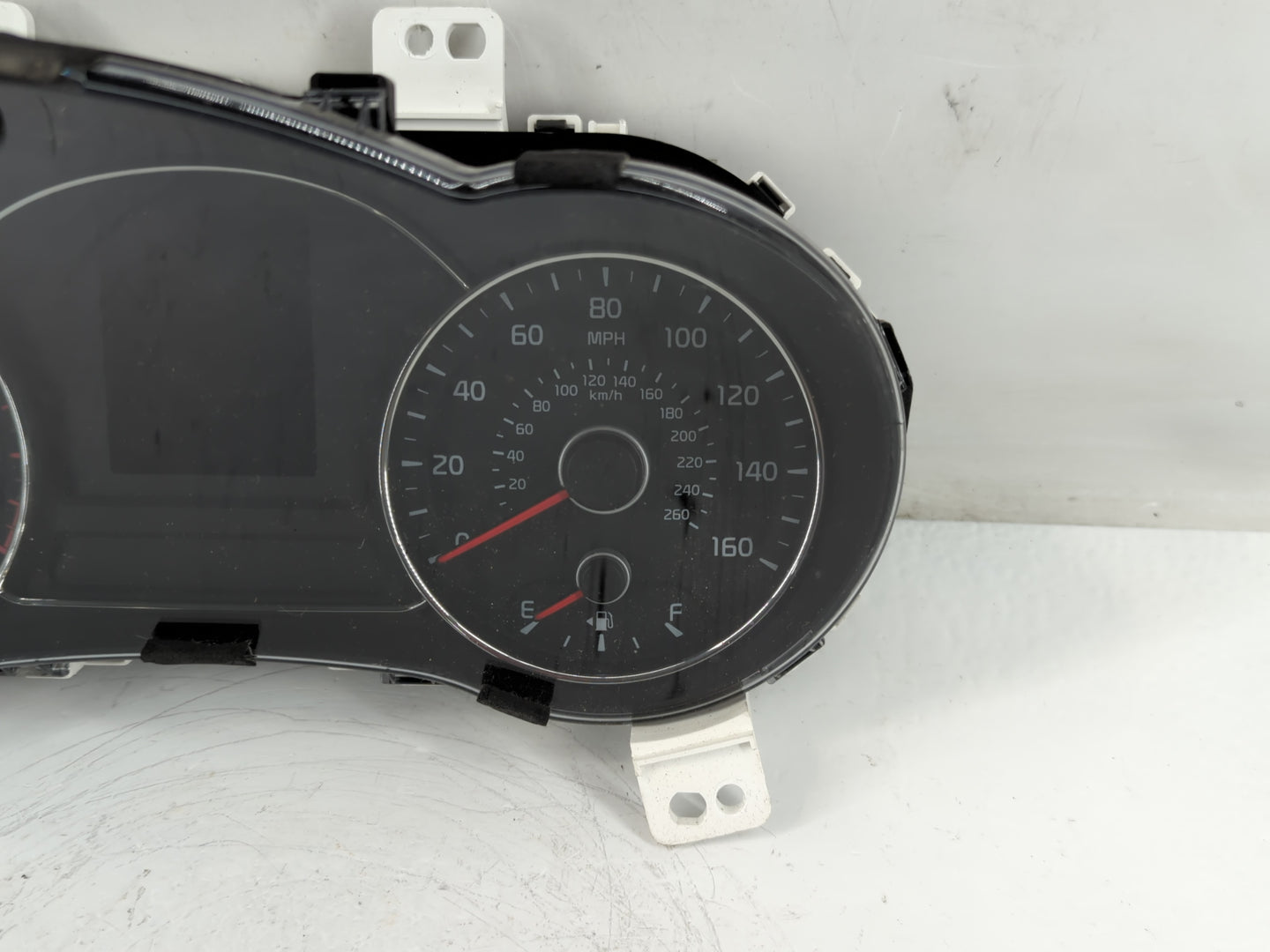 2017-2018 Kia Forte Instrument Cluster Speedometer Gauges P/N:94003-B0301 Fits Fits 2017 2018 OEM Used Auto Parts - Oemuseda