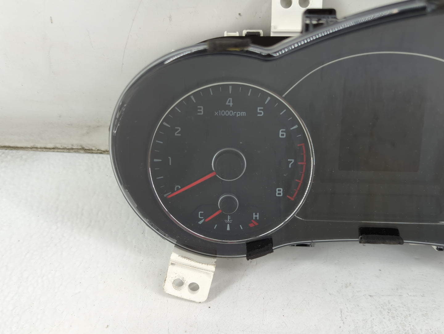 2017-2018 Kia Forte Instrument Cluster Speedometer Gauges P/N:94003-B0301 Fits Fits 2017 2018 OEM Used Auto Parts - Oemuseda