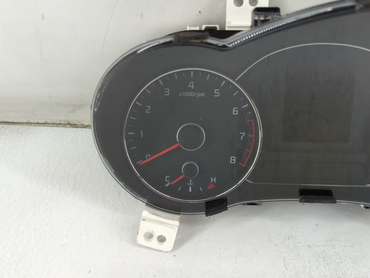 2017-2018 Kia Forte Instrument Cluster Speedometer Gauges P/N:94003-B0301 Fits Fits 2017 2018 OEM Used Auto Parts - Oemuseda