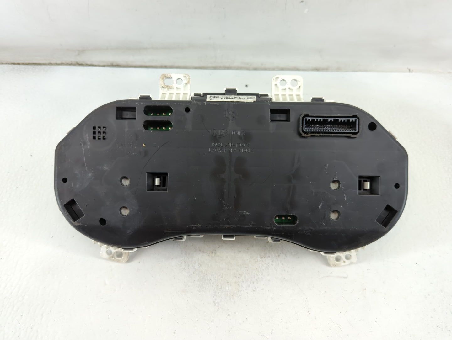 2017-2018 Kia Forte Instrument Cluster Speedometer Gauges P/N:94003-B0301 Fits Fits 2017 2018 OEM Used Auto Parts - Oemuseda