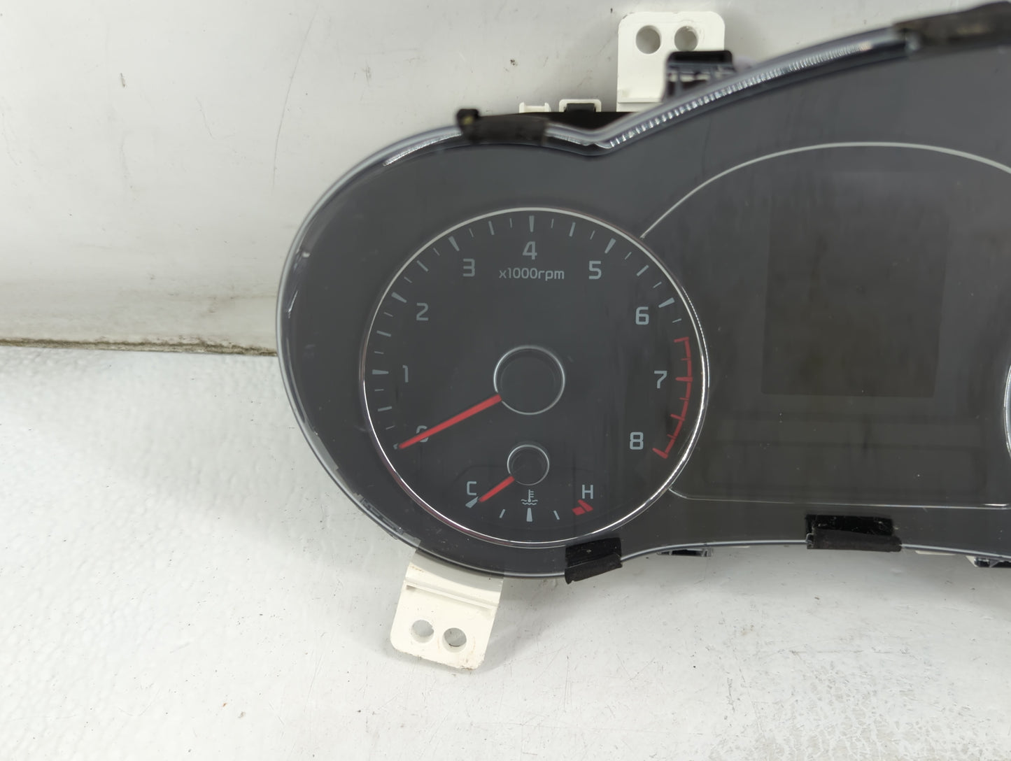 2017-2018 Kia Forte Instrument Cluster Speedometer Gauges P/N:94003-B0301 Fits Fits 2017 2018 OEM Used Auto Parts - Oemuseda