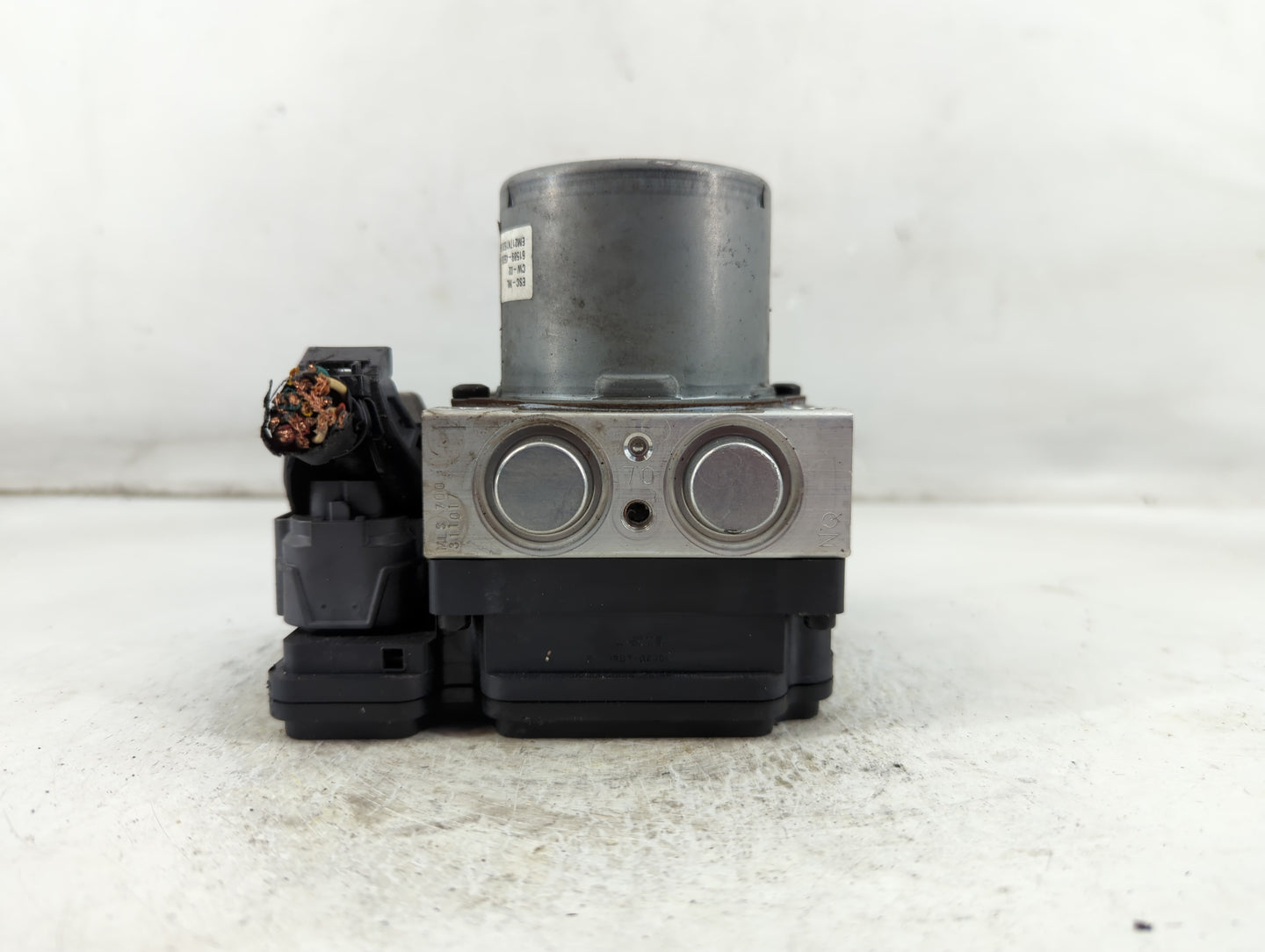 2017-2018 Kia Forte ABS Pump Control Module Replacement P/N:58900-B0200 Fits Fits 2017 2018 OEM Used Auto Parts - Oemusedaut