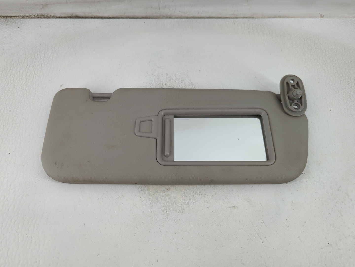 2017-2018 Kia Forte Sun Visor Shade Replacement Passenger Right Mirror Fits Fits 2017 2018 OEM Used Auto Parts - Oemusedauto