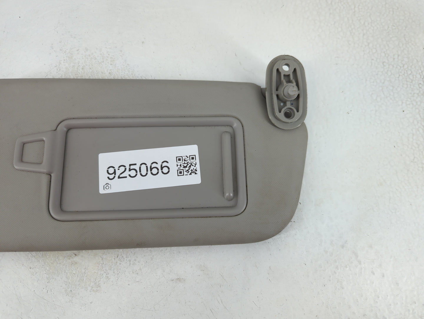 2017-2018 Kia Forte Sun Visor Shade Replacement Passenger Right Mirror Fits Fits 2017 2018 OEM Used Auto Parts - Oemusedauto