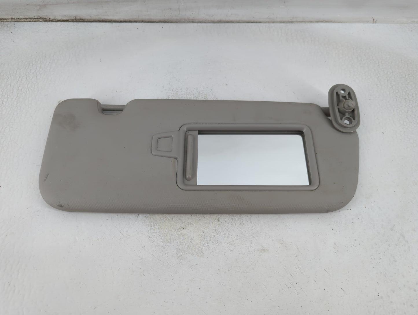 2017-2018 Kia Forte Sun Visor Shade Replacement Passenger Right Mirror Fits Fits 2017 2018 OEM Used Auto Parts - Oemusedauto