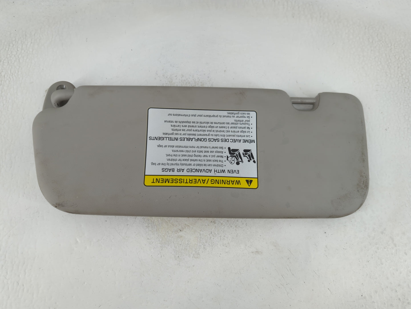 2017-2018 Kia Forte Sun Visor Shade Replacement Passenger Right Mirror Fits Fits 2017 2018 OEM Used Auto Parts - Oemusedauto