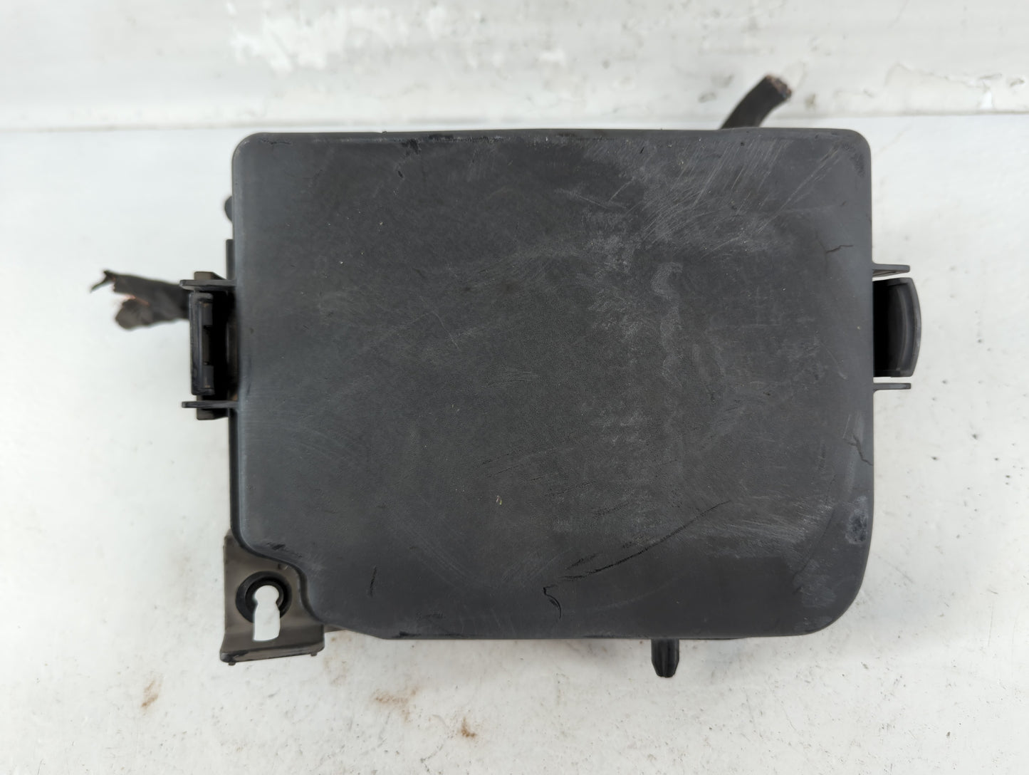 2017-2018 Kia Forte Fusebox Fuse Box Panel Relay Module P/N:1710101943 91950-3X510 Fits Fits 2017 2018 OEM Used Auto Parts -