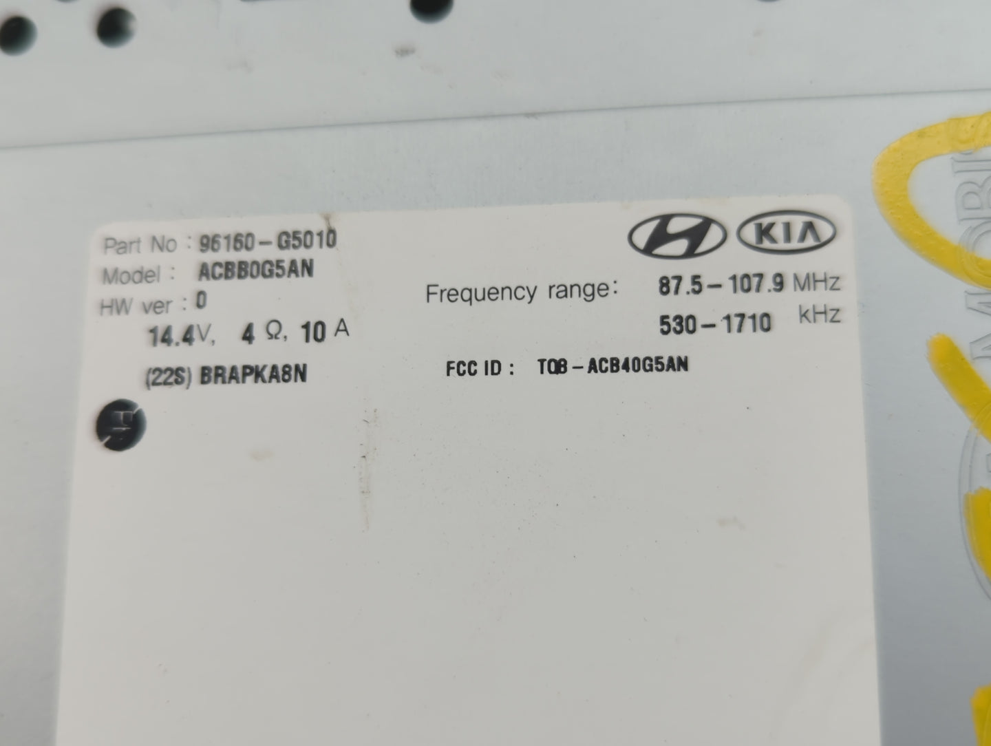 2017-2019 Kia Niro Radio AM FM Cd Player Receiver Replacement P/N:96160-G5010 Fits Fits 2017 2018 2019 OEM Used Auto Parts -