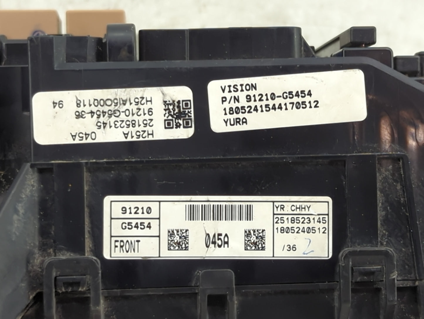 2017-2019 Kia Niro Fusebox Fuse Box Panel Relay Module Fits Fits 2017 2018 2019 OEM Used Auto Parts - Oemusedautoparts1.com