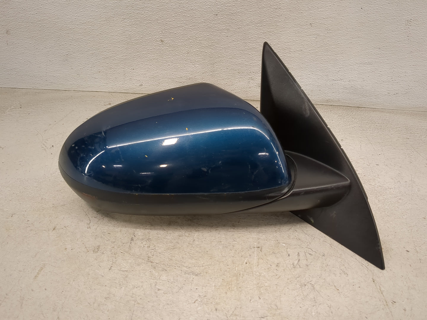2017-2019 Kia Niro Passenger Side View Mirror - Right Door Mirror OEM Used - Oemusedautoparts1.com