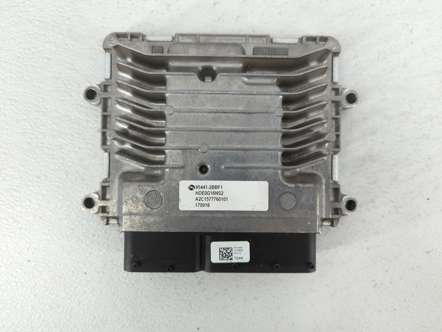 2018-2020 Kia Niro PCM Engine Control Computer ECU ECM PCU OEM P/N:95441-2BBF1 391A5-03DH1, 391B1-03DH1 Fits Fits 2018 2019 