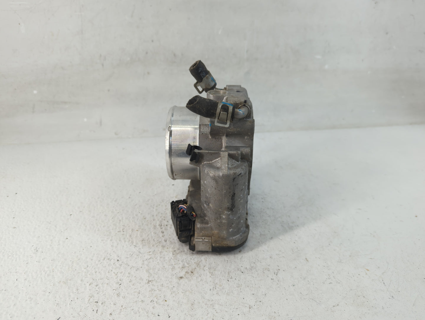 2016-2020 Kia Optima Throttle Body P/N:35100-2G600 Fits Fits 2015 2016 2017 2018 2019 2020 2021 OEM Used Auto Parts - Oemuse