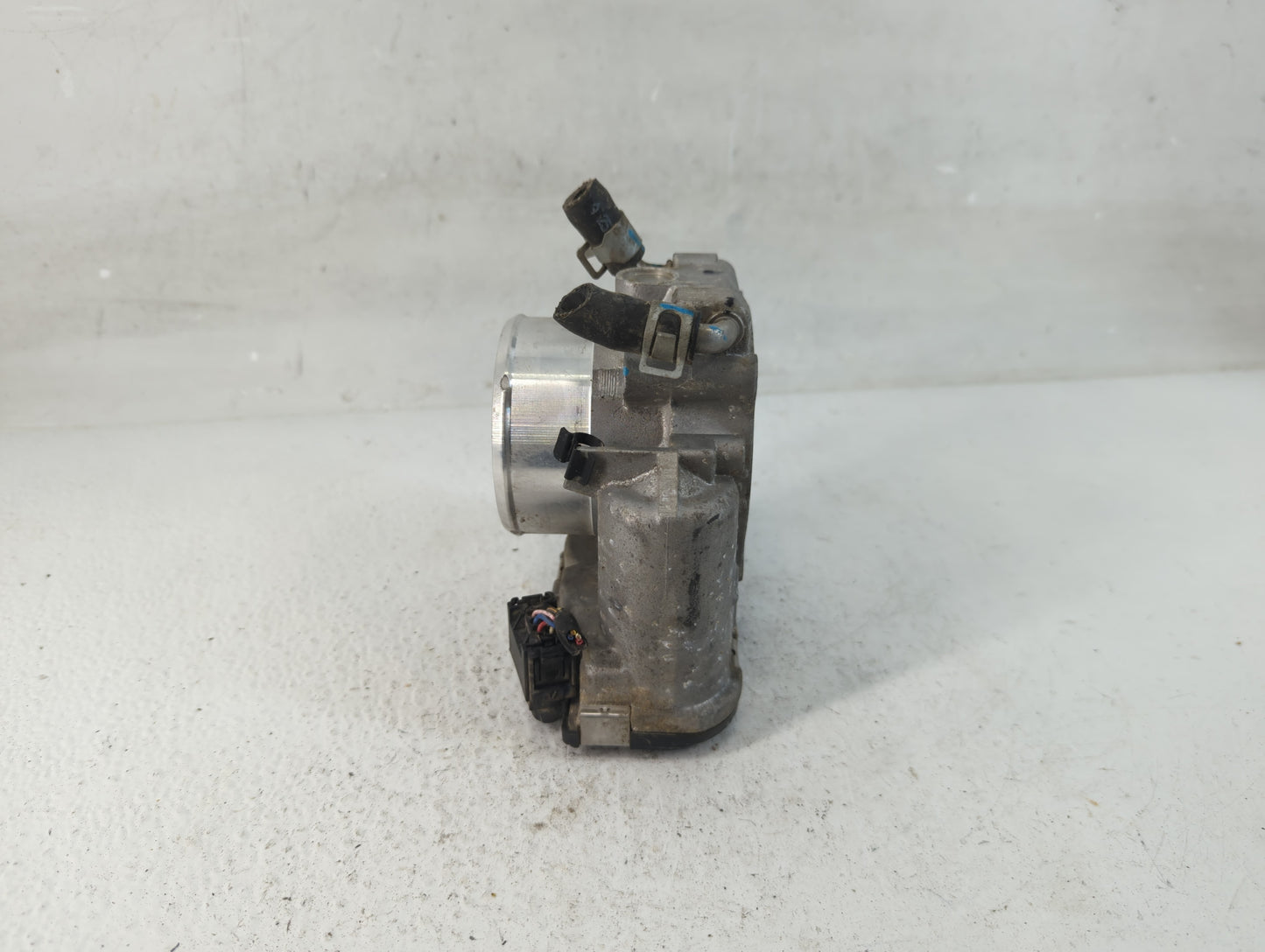 2016-2020 Kia Optima Throttle Body P/N:35100-2G600 Fits Fits 2015 2016 2017 2018 2019 2020 2021 OEM Used Auto Parts - Oemuse
