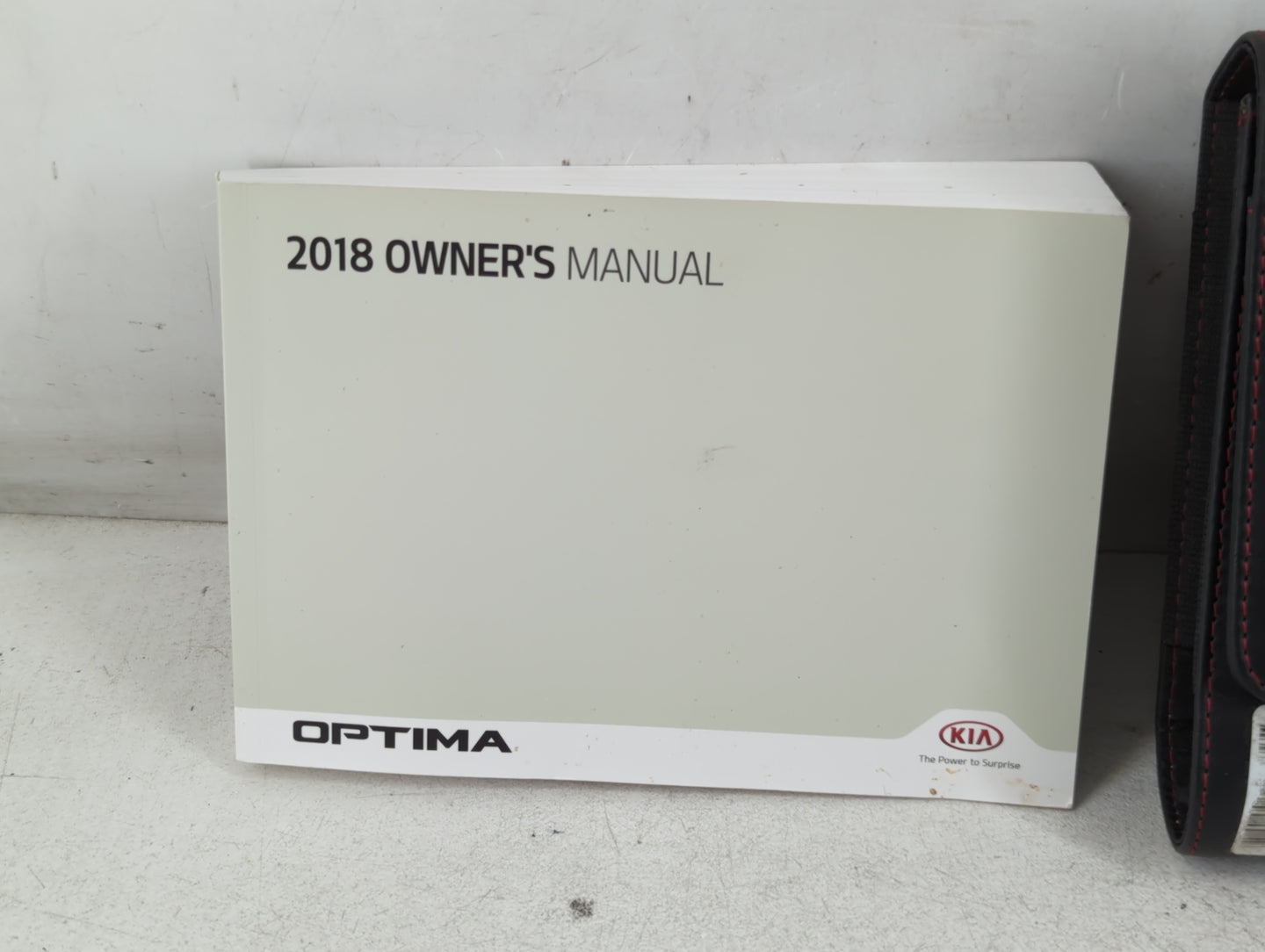 2018 Kia Optima Owners Manual Book Guide P/N:JDG5-EU81D OEM Used Auto Parts - Oemusedautoparts1.com