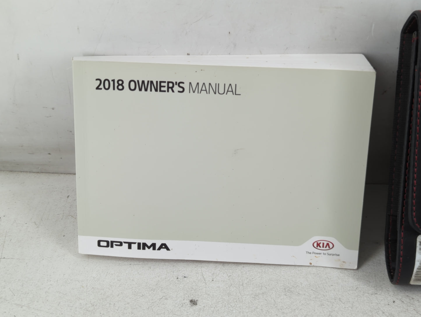2018 Kia Optima Owners Manual Book Guide P/N:JDG5-EU81D OEM Used Auto Parts - Oemusedautoparts1.com