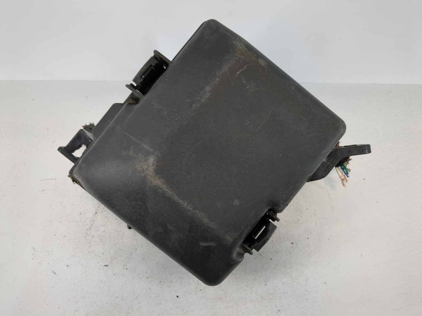 2016-2019 Kia Optima Fusebox Fuse Box Panel Relay Module P/N:91950-D5822 Fits Fits 2016 2017 2018 2019 OEM Used Auto Parts -