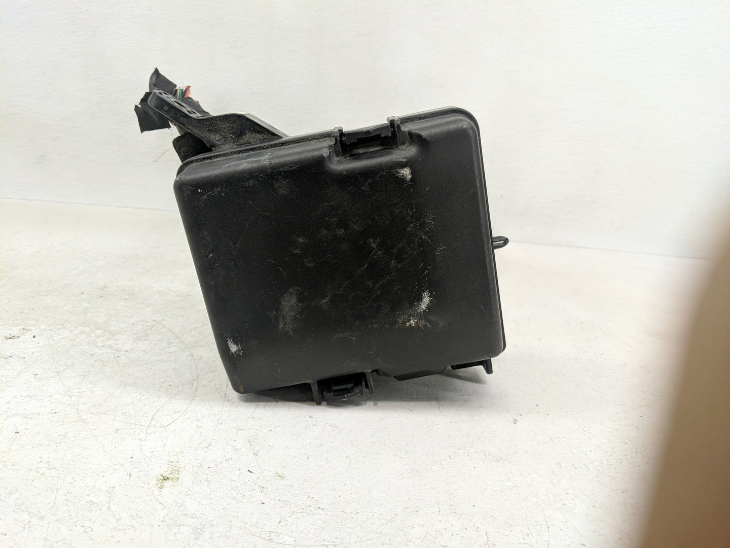 2016-2019 Kia Optima Fusebox Fuse Box Panel Relay Module P/N:91230D5070JA Fits Fits 2016 2017 2018 2019 OEM Used Auto Parts 