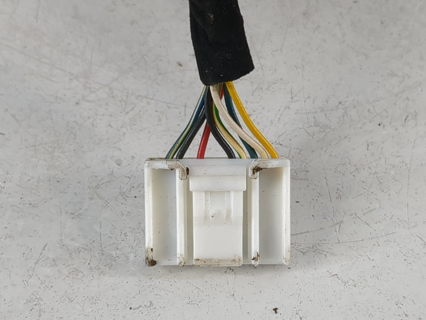 2016-2019 Kia Optima Driver Side View Mirror - Left Door Mirror OEM Used - Oemusedautoparts1.com