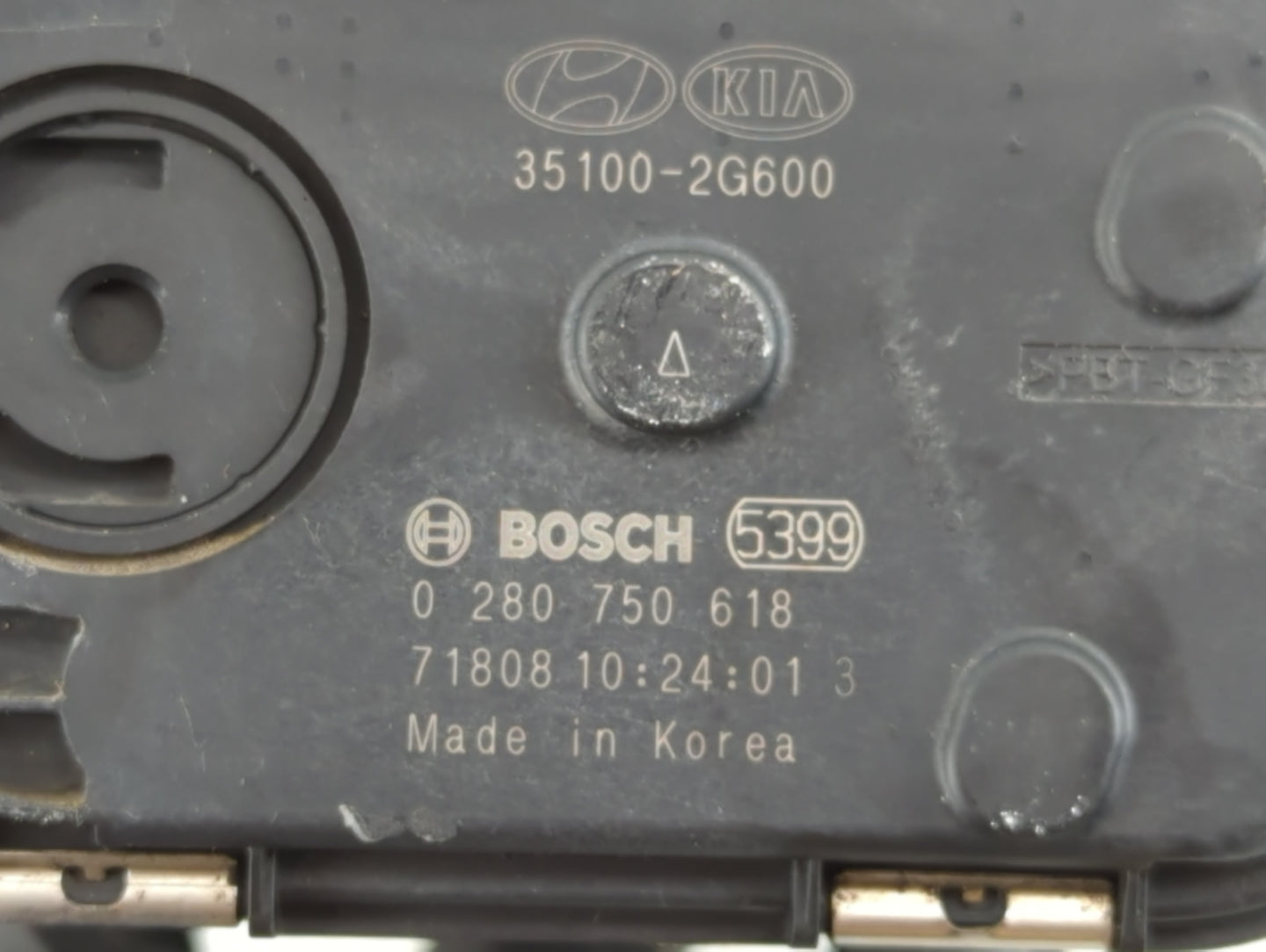 2016-2020 Kia Optima Throttle Body P/N:35100-2G600 Fits Fits 2015 2016 2017 2018 2019 2020 2021 OEM Used Auto Parts - Oemuse