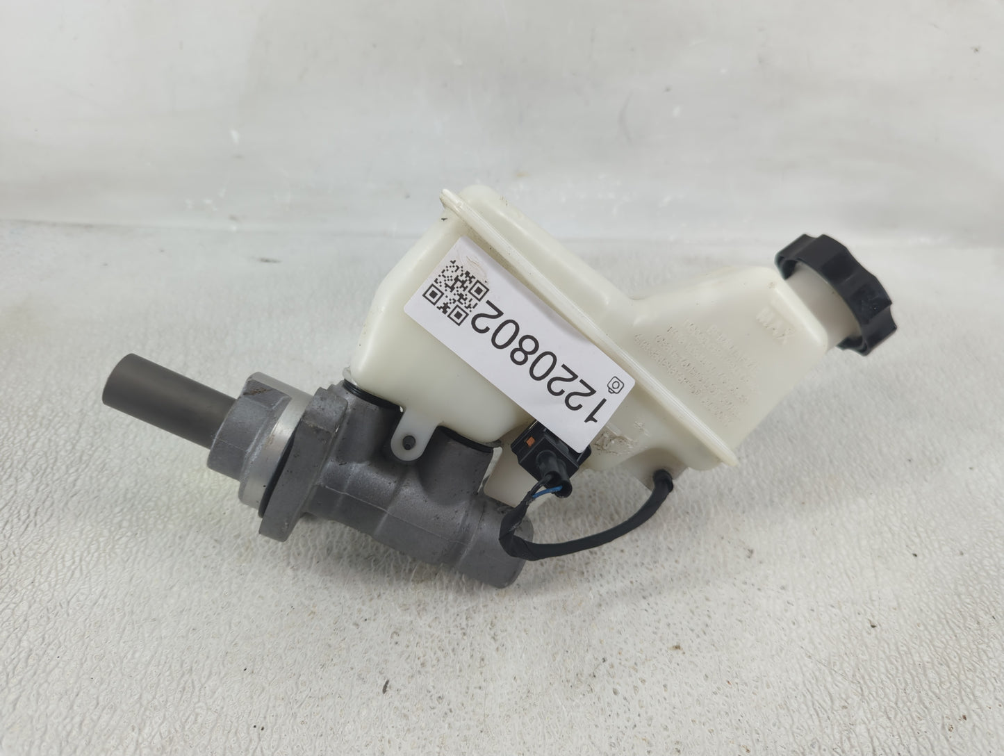 2016-2020 Kia Optima Brake Master Cylinder - Oemusedautoparts1.com