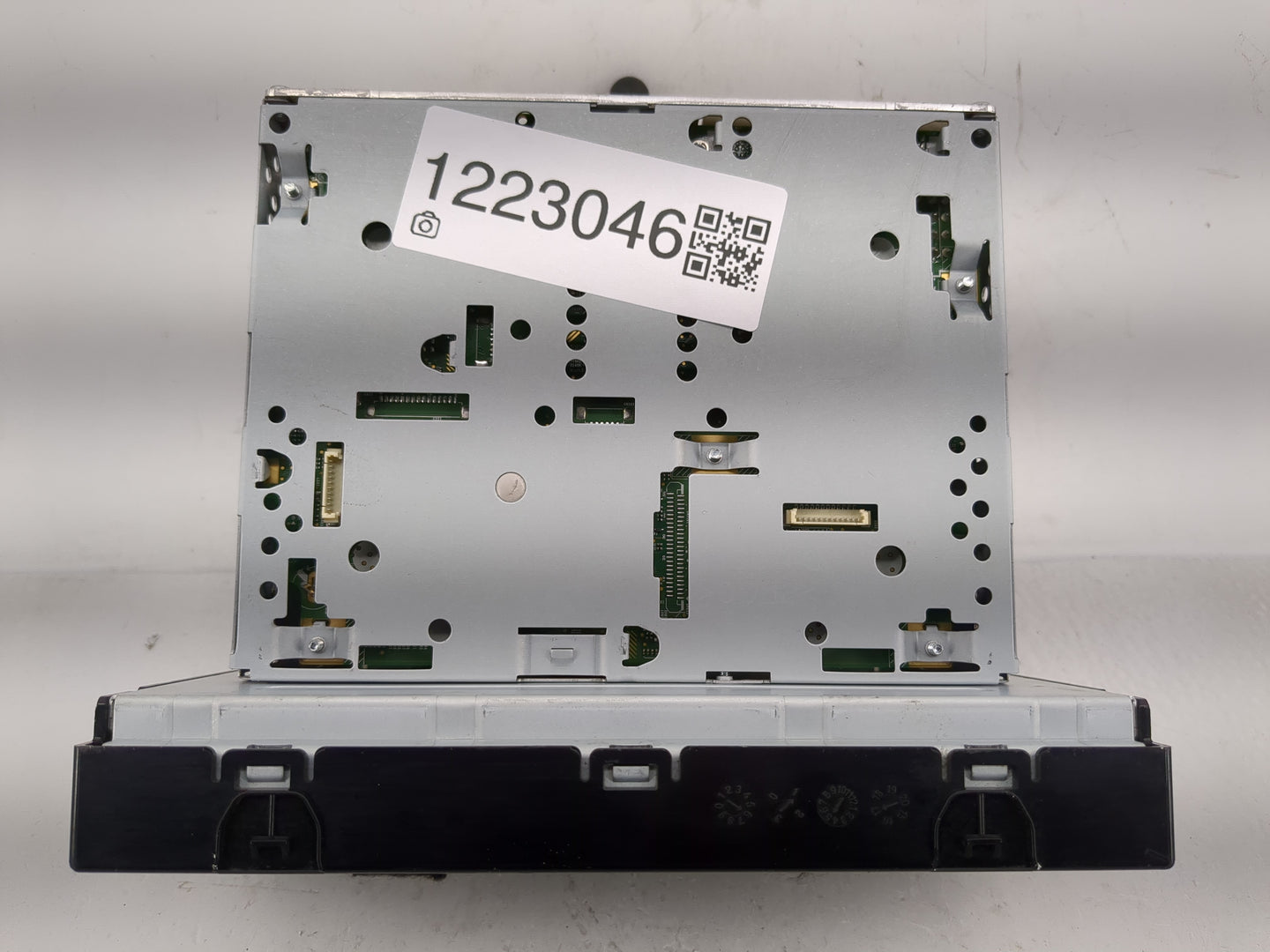 2017-2018 Kia Optima Radio AM FM Cd Player Receiver Replacement P/N:96160-D5150WK Fits Fits 2017 2018 OEM Used Auto Parts - 
