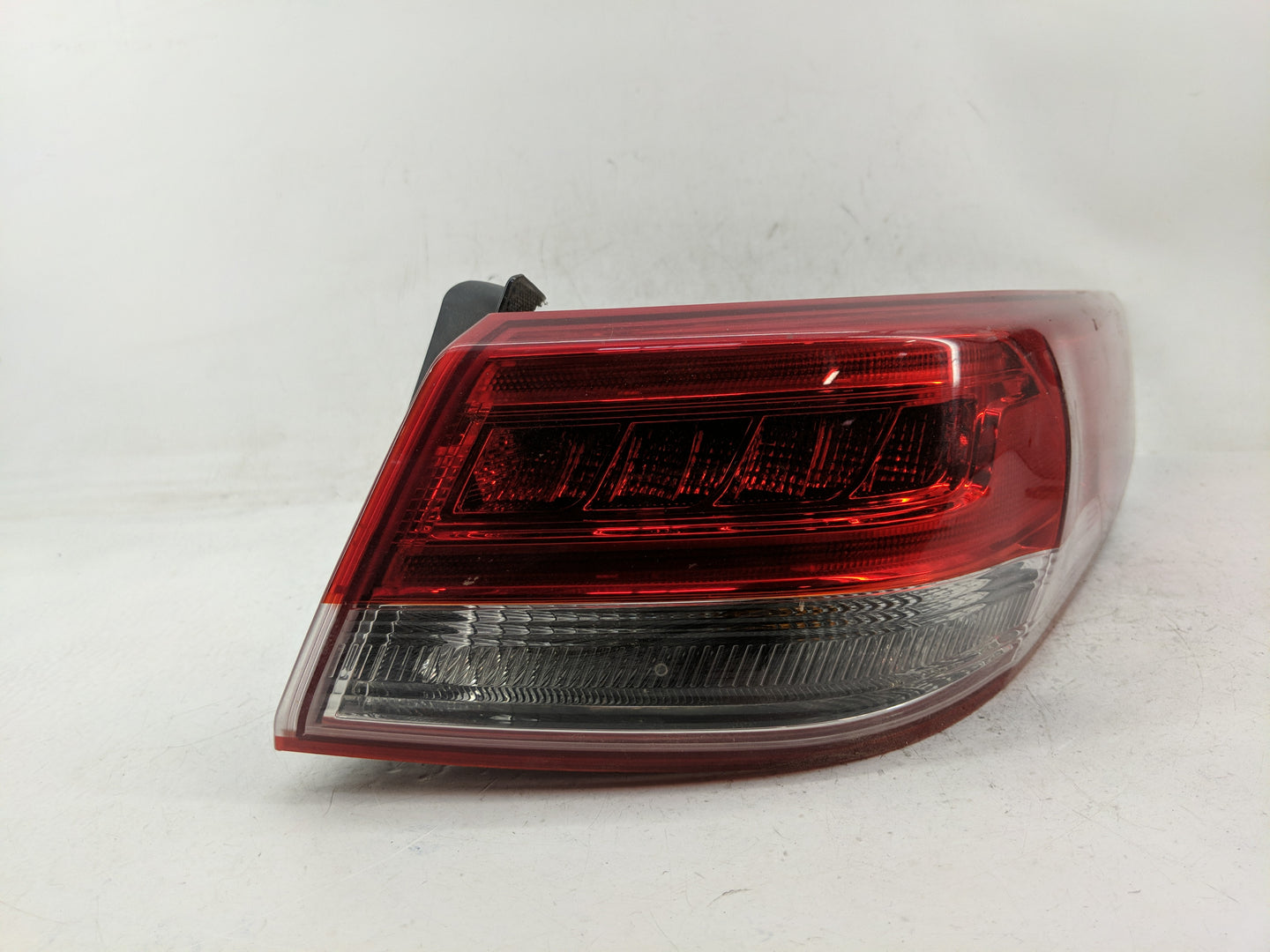 2016-2019 Kia Optima Tail Light Assembly Passenger Right OEM Fits Fits 2016 2017 2018 2019 OEM Used Auto Parts - Oemusedauto