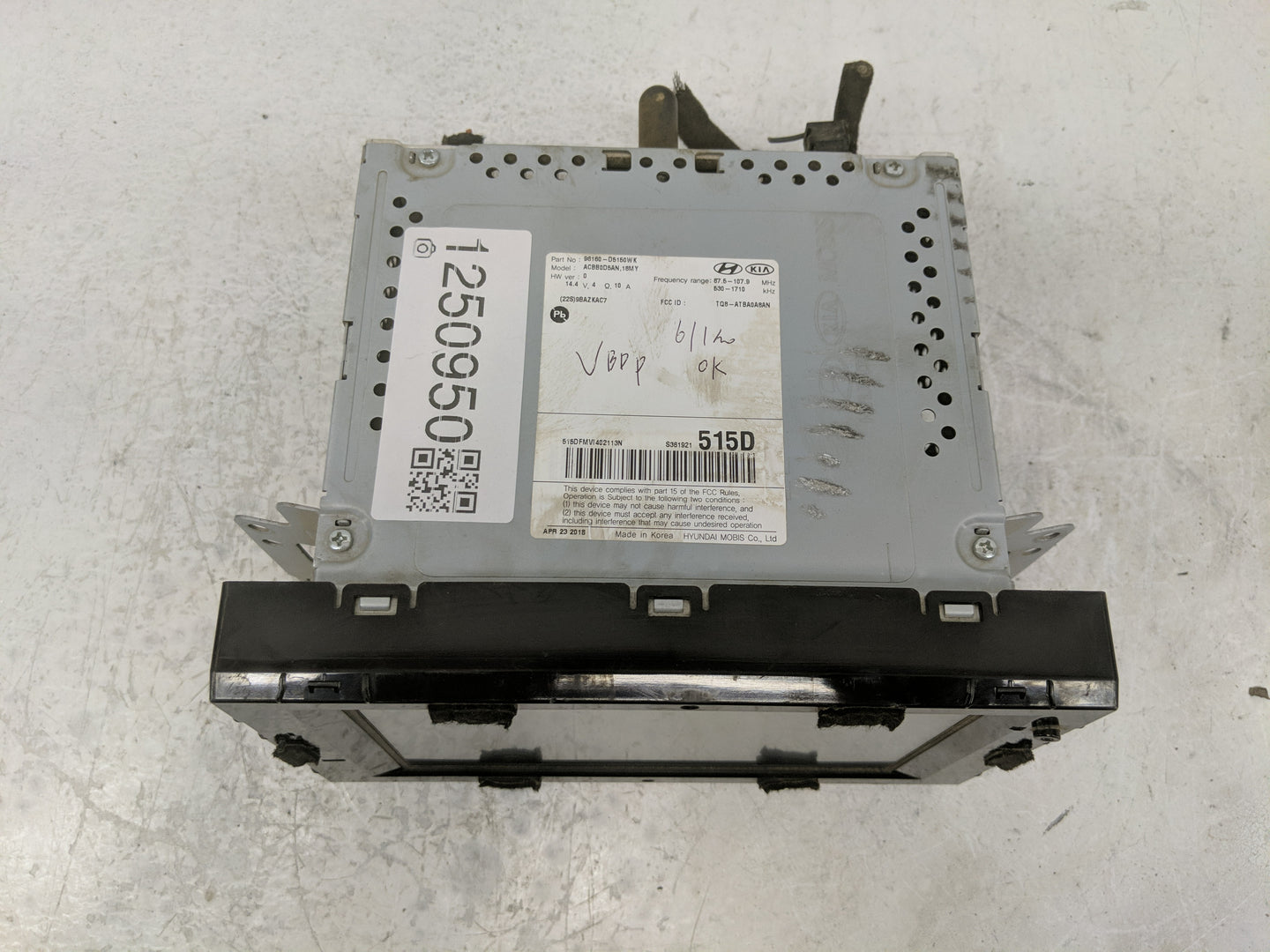2017-2018 Kia Optima Radio AM FM Cd Player Receiver Replacement P/N:96160-D5150WK Fits Fits 2017 2018 OEM Used Auto Parts - 
