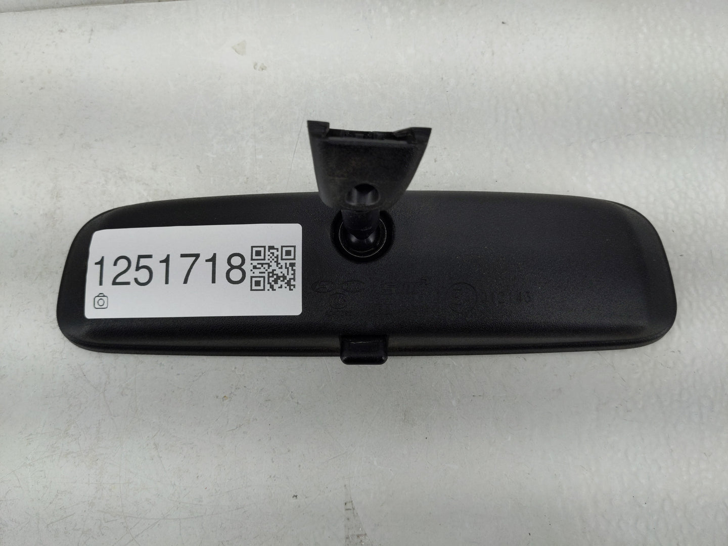 2011-2020 Kia Optima Interior Rear View Mirror Replacement OEM P/N:E4012143 Fits OEM Used Auto Parts - Oemusedautoparts1.com