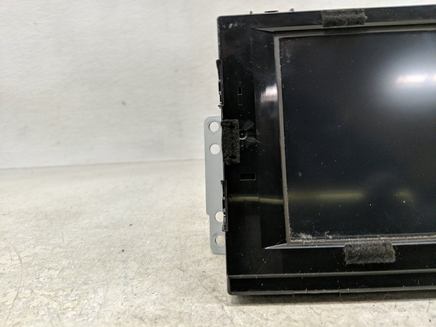 2017-2018 Kia Optima Radio AM FM Cd Player Receiver Replacement P/N:96160-D5150WK Fits Fits 2017 2018 OEM Used Auto Parts - 