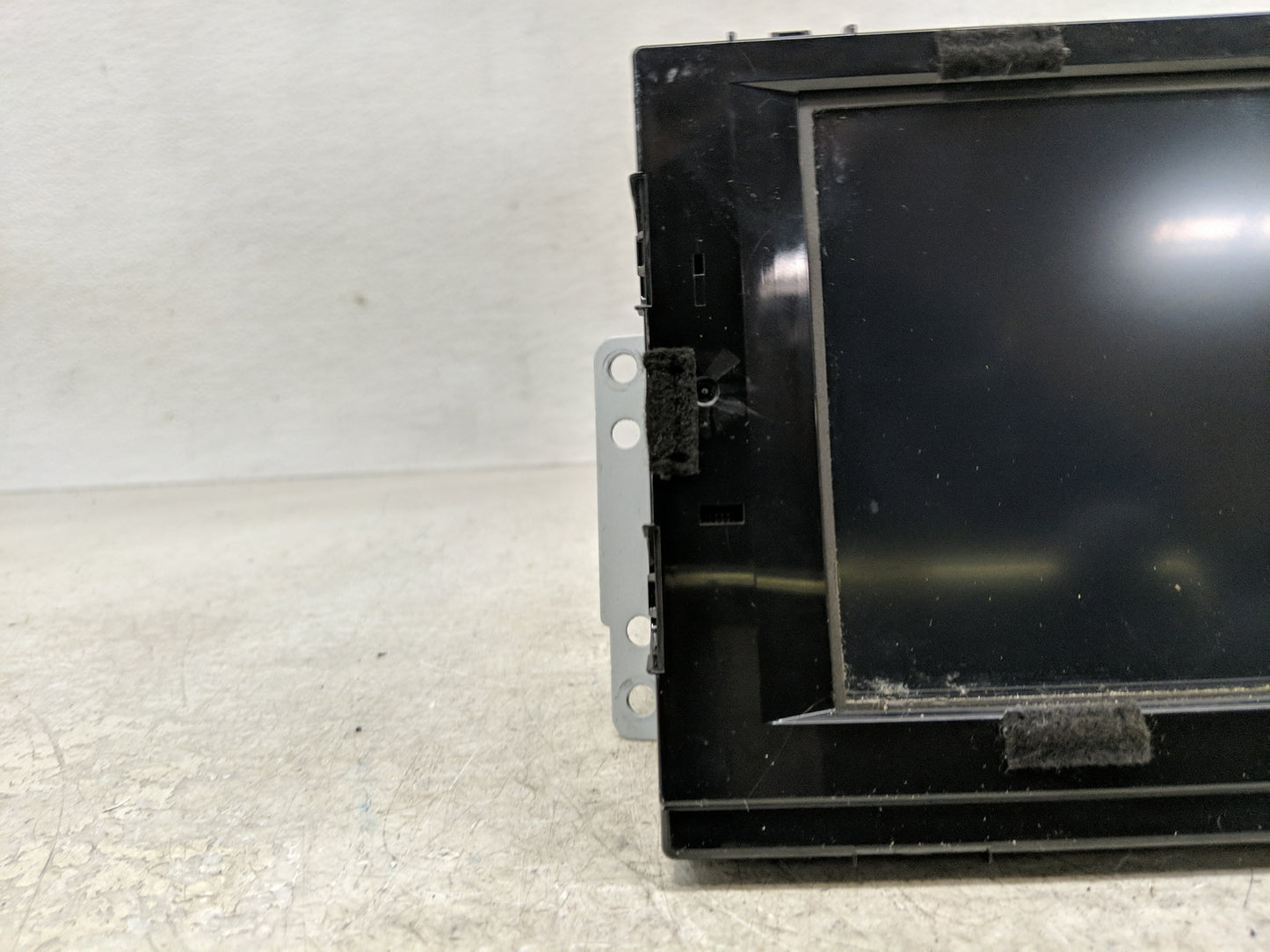 2017-2018 Kia Optima Radio AM FM Cd Player Receiver Replacement P/N:96160-D5150WK Fits Fits 2017 2018 OEM Used Auto Parts - 