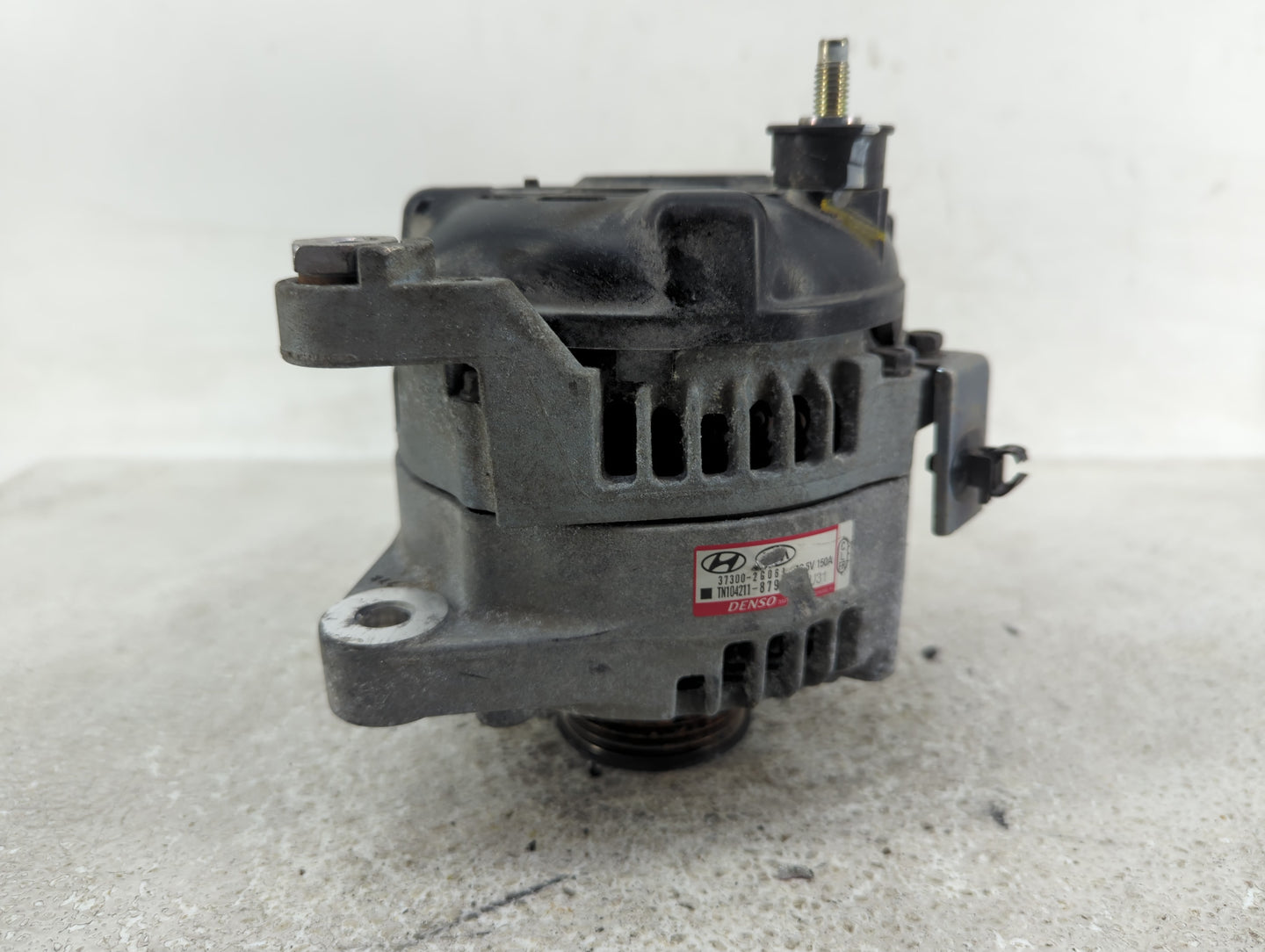 2016-2020 Kia Optima Alternator Replacement Generator Charging Assembly Engine OEM P/N:37300-2G061 Fits OEM Used Auto Parts 