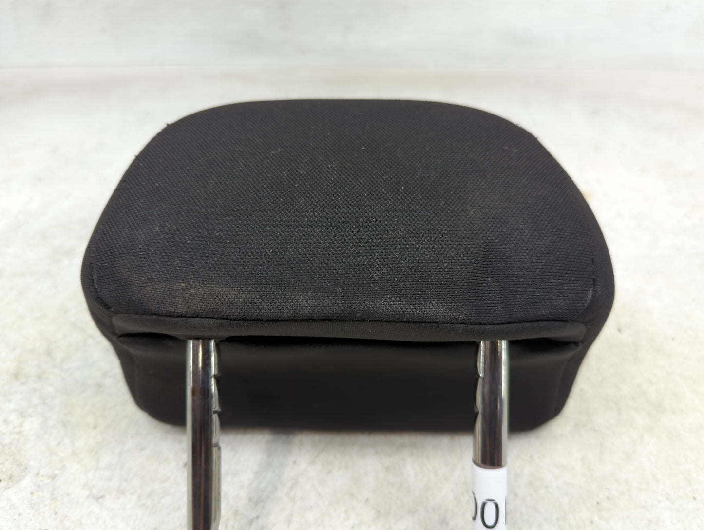 2016-2018 Kia Optima Headrest Head Rest Rear Center Seat Fits Fits 2016 2017 2018 OEM Used Auto Parts - Oemusedautoparts1.co