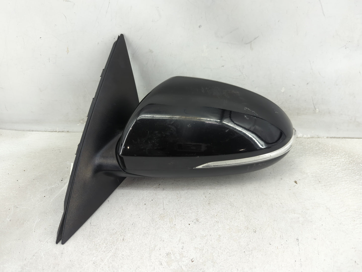 2016-2020 Kia Optima Driver Side View Mirror - Left Door Mirror OEM Used - Oemusedautoparts1.com