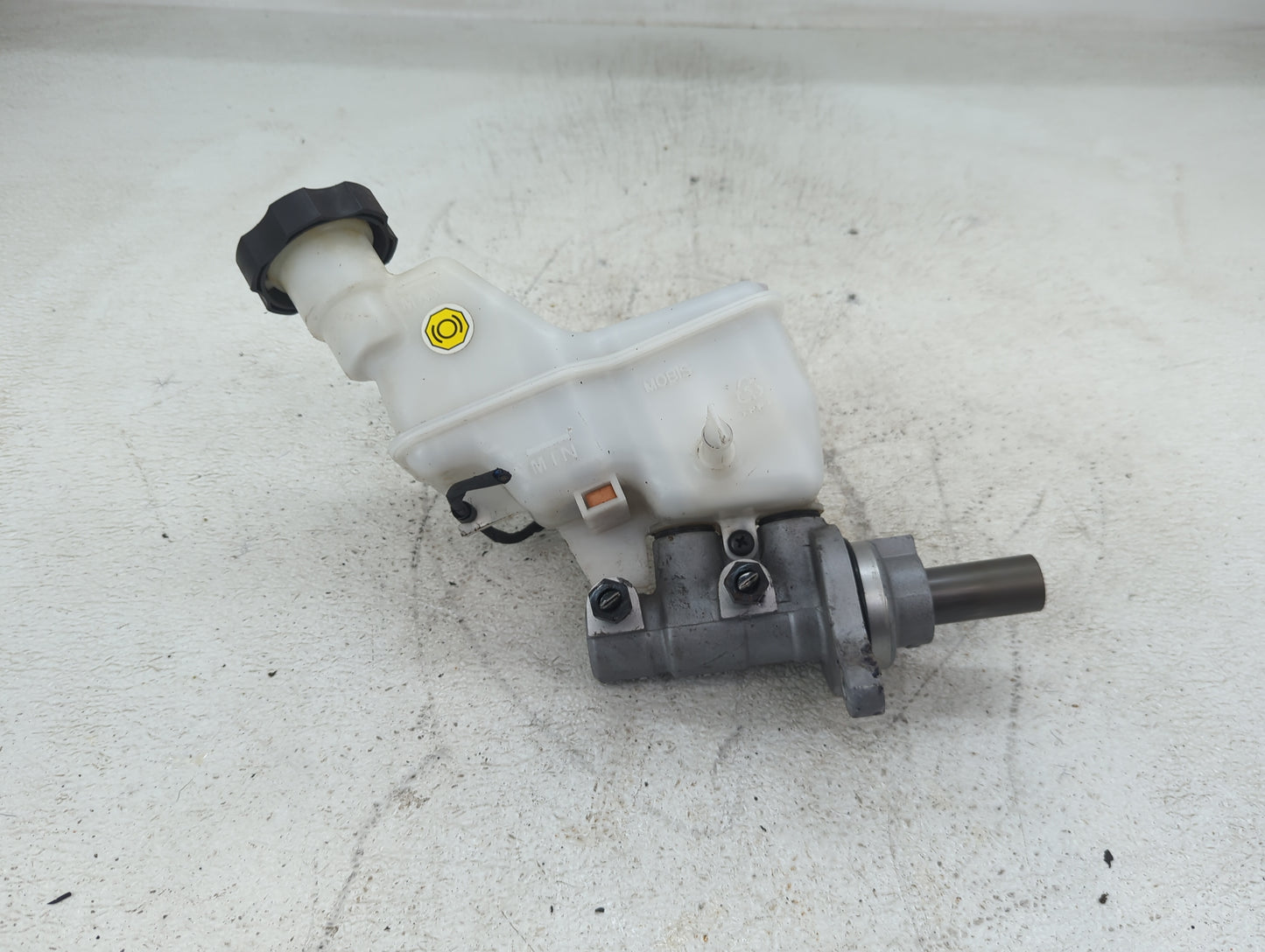 2016-2020 Kia Optima Brake Master Cylinder - Oemusedautoparts1.com