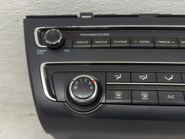 2017-2018 Kia Optima Climate Control Module Temperature AC/Heater Replacement P/N:97250-D5510 EC500-THFCB Fits Fits 2017 2018 OEM Used Auto Parts