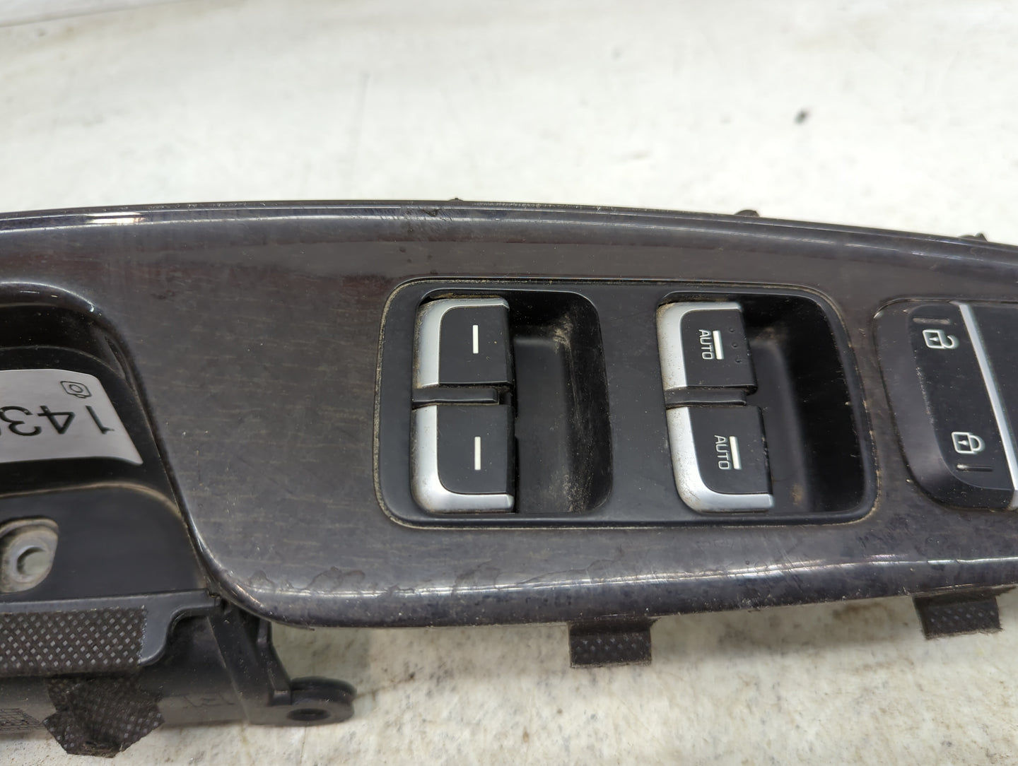 2018 Kia Optima Master Power Window Switch Replacement Driver Side Left P/N:M0310-D5060BF9 Fits OEM Used Auto Parts - Oemuse