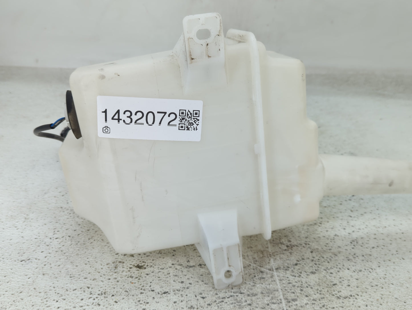 2016-2020 Kia Optima Windshield Washer Fluid Reservoir Bottle Oem - Oemusedautoparts1.com