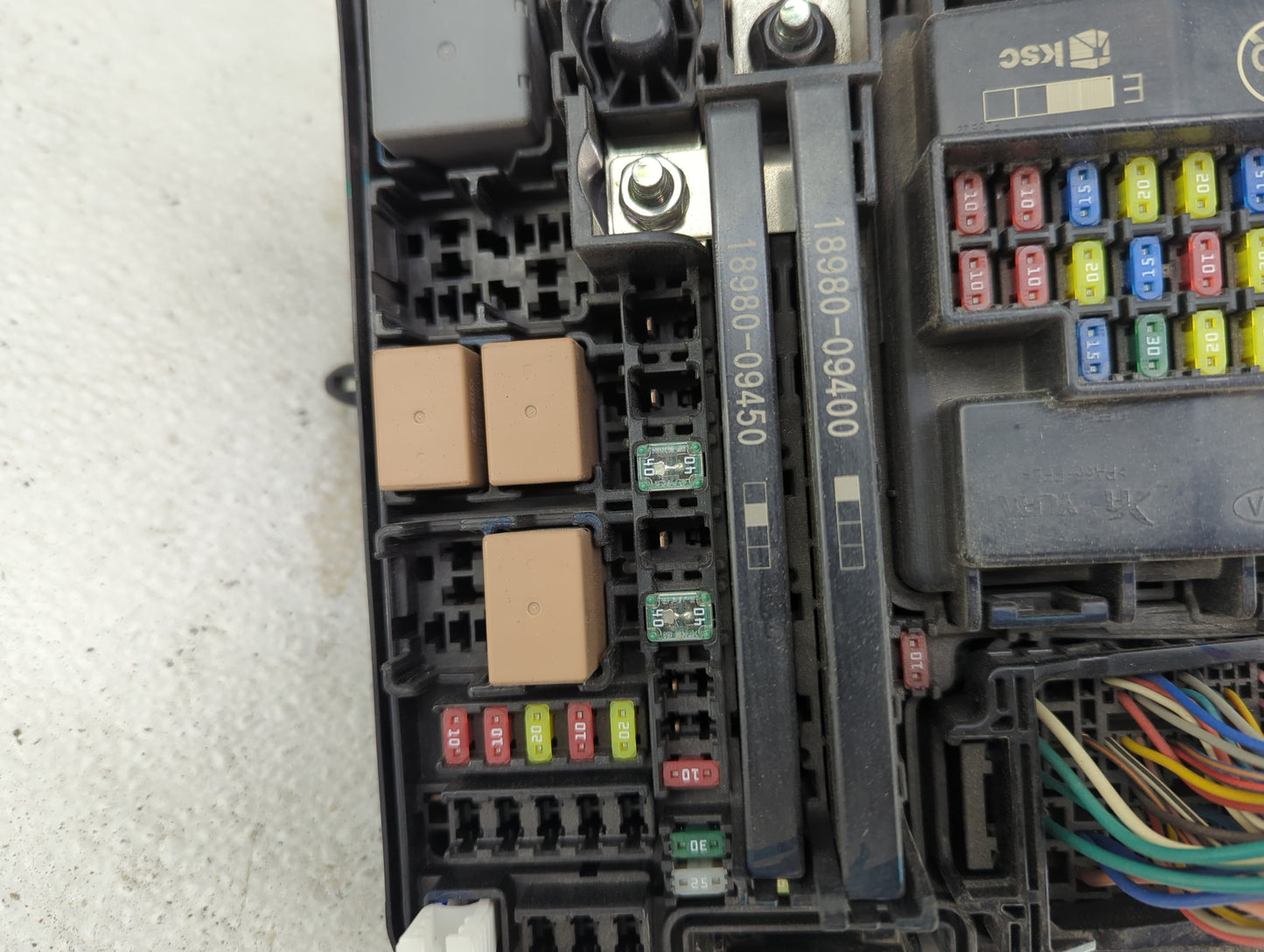 2016-2019 Kia Optima Fusebox Fuse Box Panel Relay Module Fits Fits 2016 2017 2018 2019 OEM Used Auto Parts - Oemusedautopart