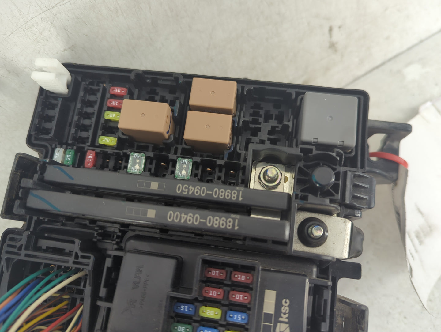 2016-2019 Kia Optima Fusebox Fuse Box Panel Relay Module P/N:18980-09400 18980-09450, 91230D5300JA Fits Fits 2016 2017 2018 