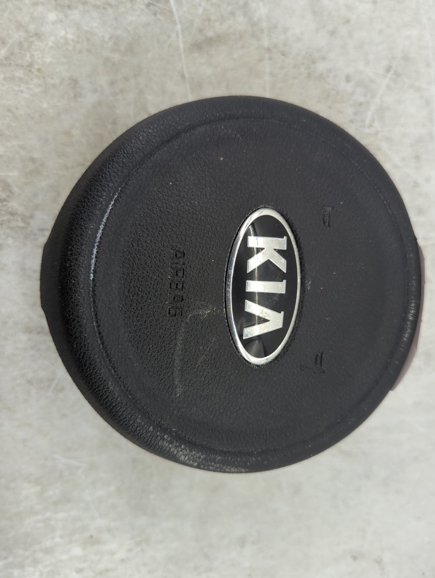 2018 Kia Optima Air Bag Driver Left Steering Wheel Mounted P/N:1048617 Fits OEM Used Auto Parts - Oemusedautoparts1.com