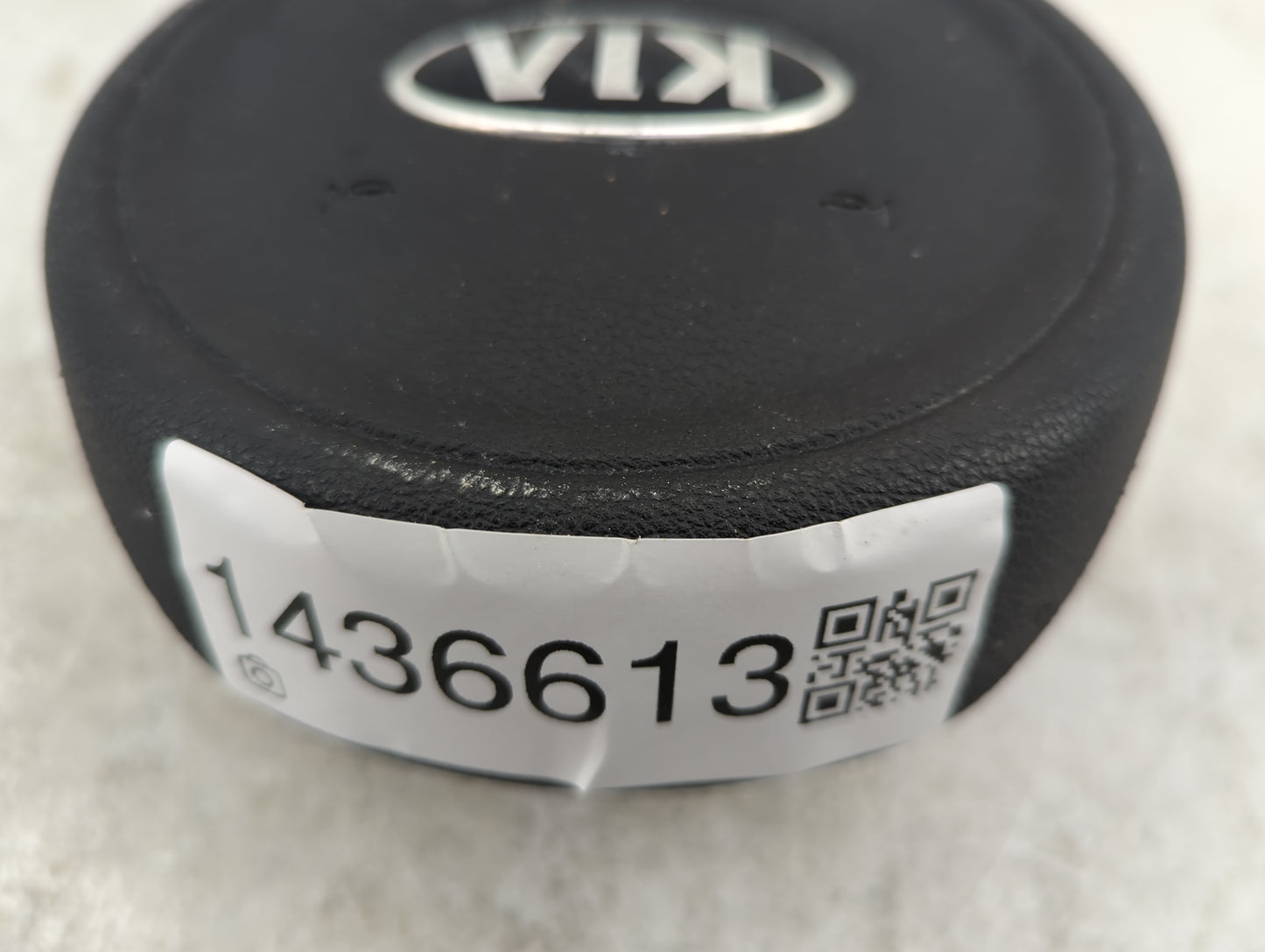 2018 Kia Optima Air Bag Driver Left Steering Wheel Mounted P/N:1048617 Fits OEM Used Auto Parts - Oemusedautoparts1.com